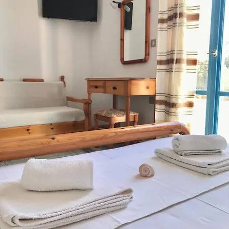 Traditional Concept Placidity * Aliki (Paros)